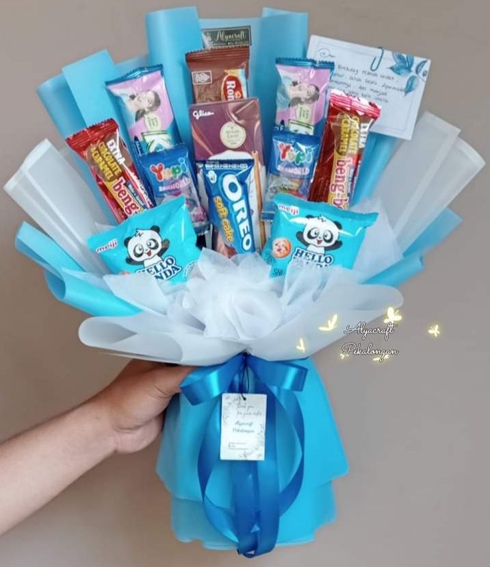 Snack Bouquet "Blue Joy Treats"